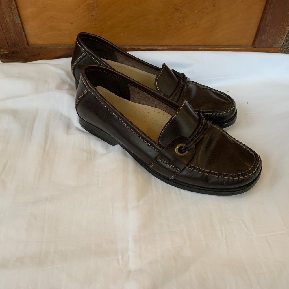 Bass Lark Brown Loafer Size 6 1/2